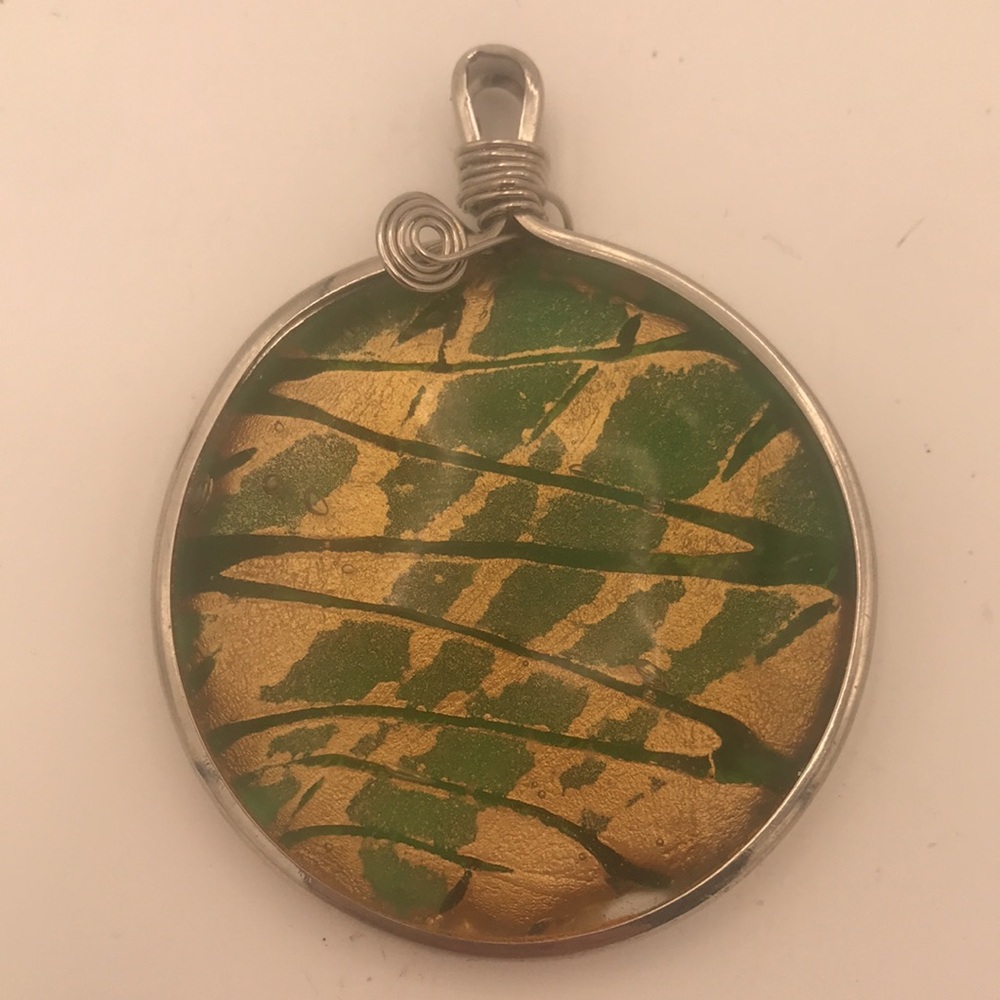 Handmade Large Green & Gold Glass Silver-Wrapped Pendant - Picture 3 of 6